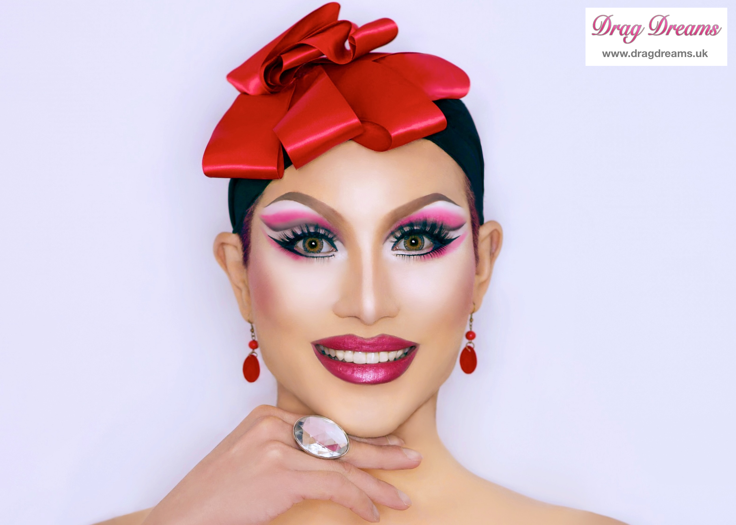 drag eye makeup lesson London drag queen eye makeup London